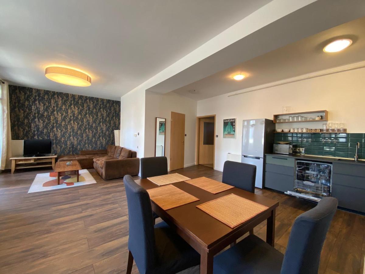2 Bedroom 107 M2 Loft With Balcony Budapest Exterior photo
