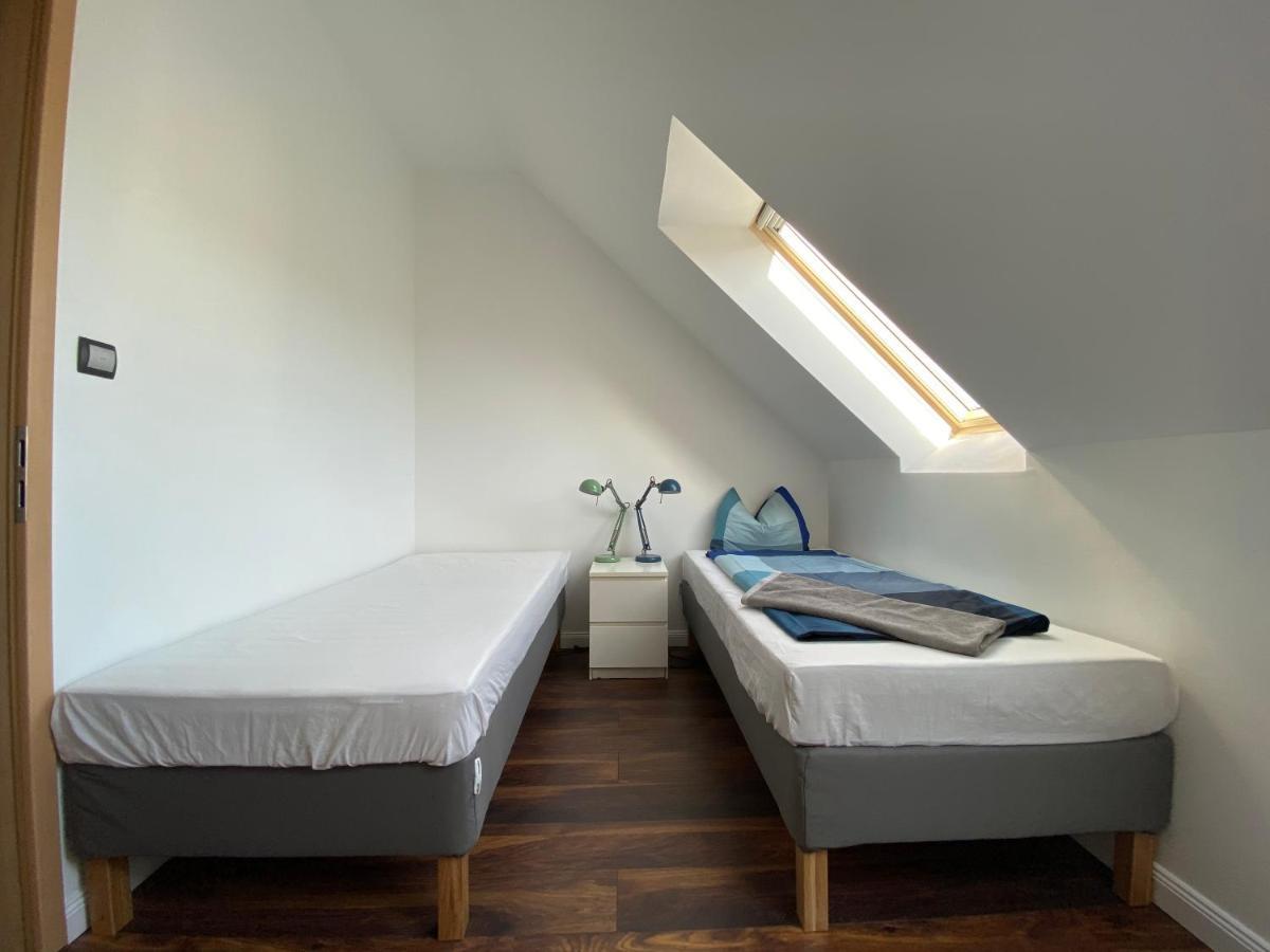 2 Bedroom 107 M2 Loft With Balcony Budapest Exterior photo